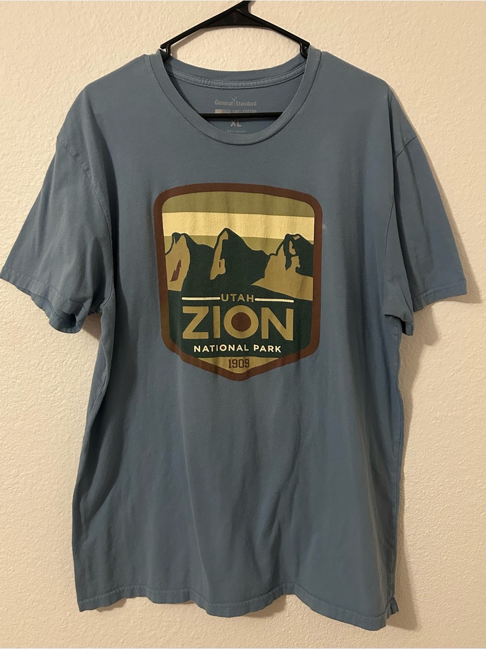 Utah Zion National Park Graphic Tee - Blue
